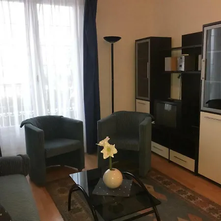 Franciska Apartman Appartamento *